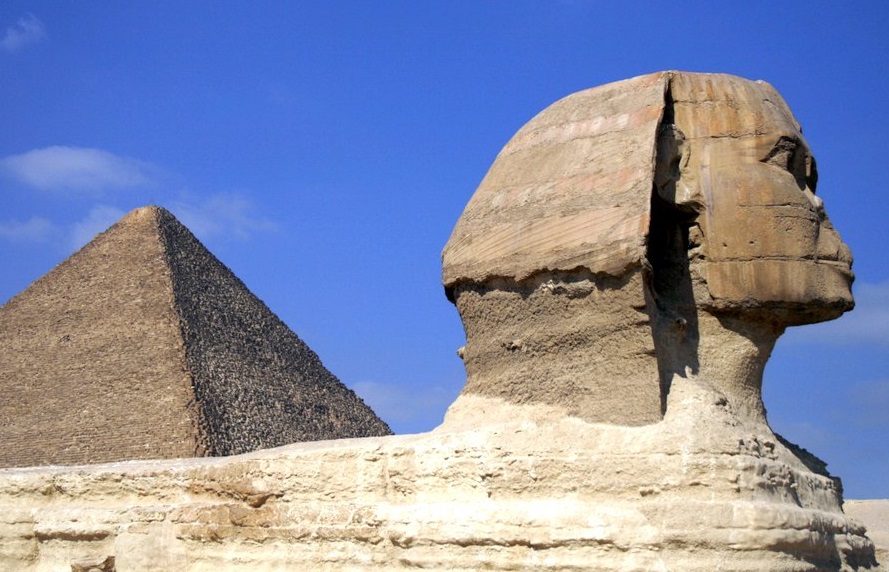 4 روايات عن كسر أنف أبو الهول