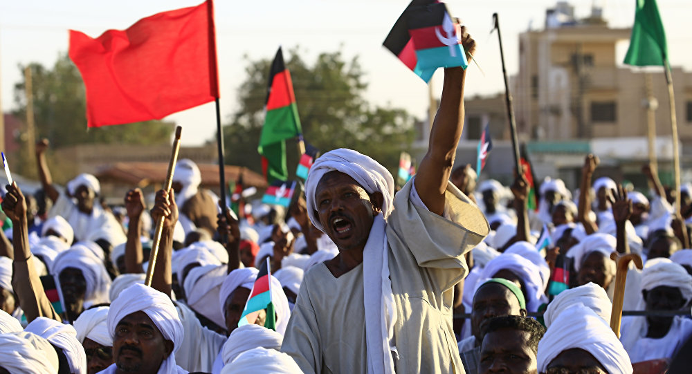 المعارضة السودانية تطالب بتسليم الحكم لسلطة مدنية منتخبة