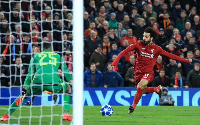 صلاح يقود ليفربول للفوز على نابولي والتأهل لدور 16 بدوري الأبطال