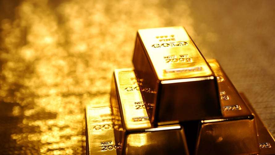 أسباب لجوء البنوك المركزية لشراء كميات كبيرة من الذهب