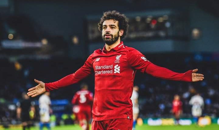صورة جديدة لزوجة محمد صلاح وابنته على شاطئ البحر