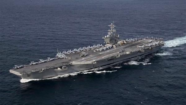 البنتاغون يقدم خطط عسكرية مطورة بشأن إيران