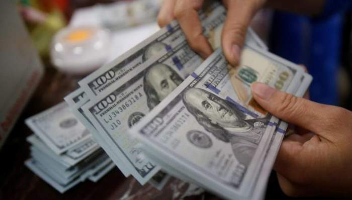 انخفاض طفيف في سعر صرف الدولار بأسواق كردستان