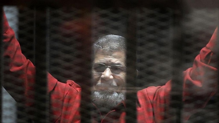 هيومن رايتس ووتش: السلطات المصرية لم تقدم الخدمات الطبية اللازمة للرئيس مرسي