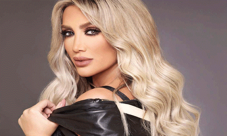 ظهور جريء للفنانة اللبنانية مايا دياب بفستان شفاف