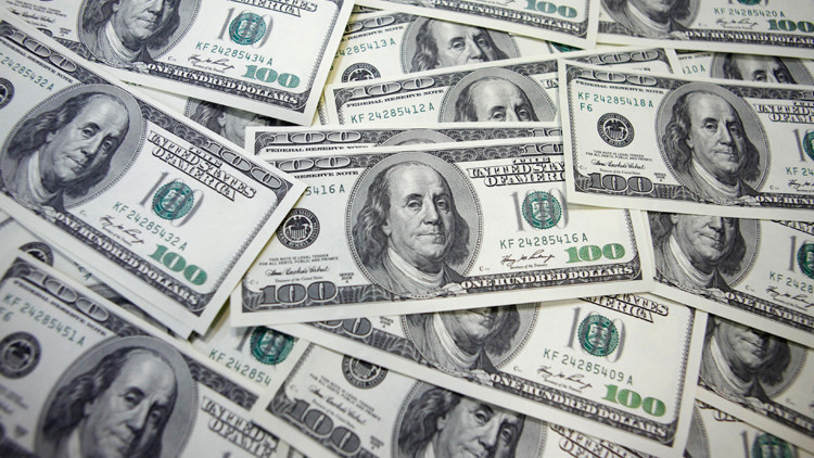 ارتفاع طفيف في سعر صرف الدولار اليوم