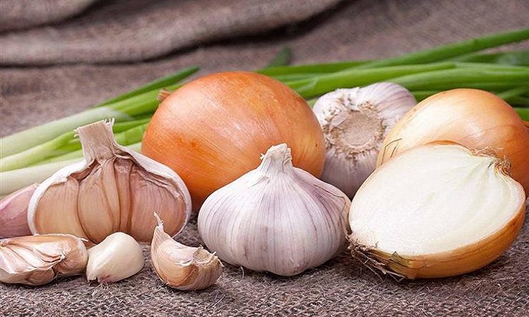 البصل والثوم... سلاحان فعالان ضد نوع معين من السرطان