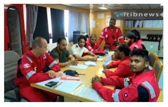 طهران تفرج عن 9 افراد من طاقم الناقلة البريطانية المحتجزة