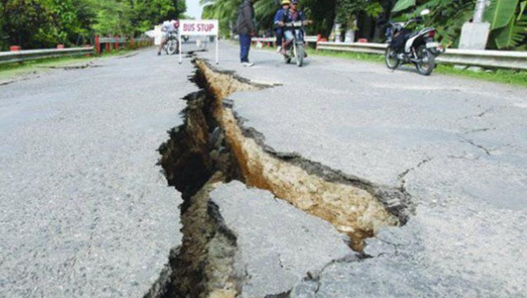 زلزال بقوة 6,9 درجات يقع قبالة الفلبين وتحذيرات من موجات تسونامي 