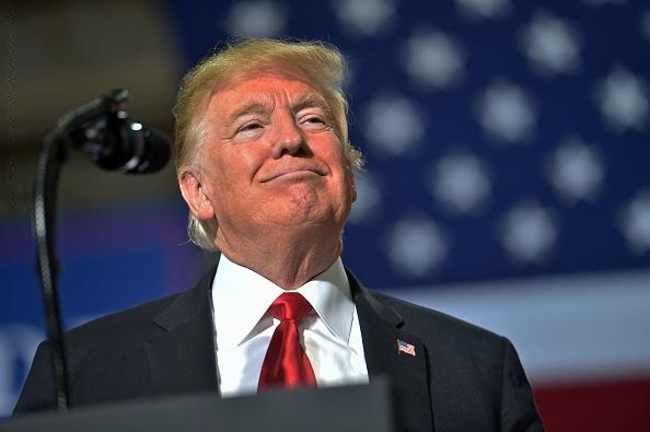 مصادر أميركية: ترمب تحدث عن استخدام الحقيبة النووية ضد كوريا الشمالية