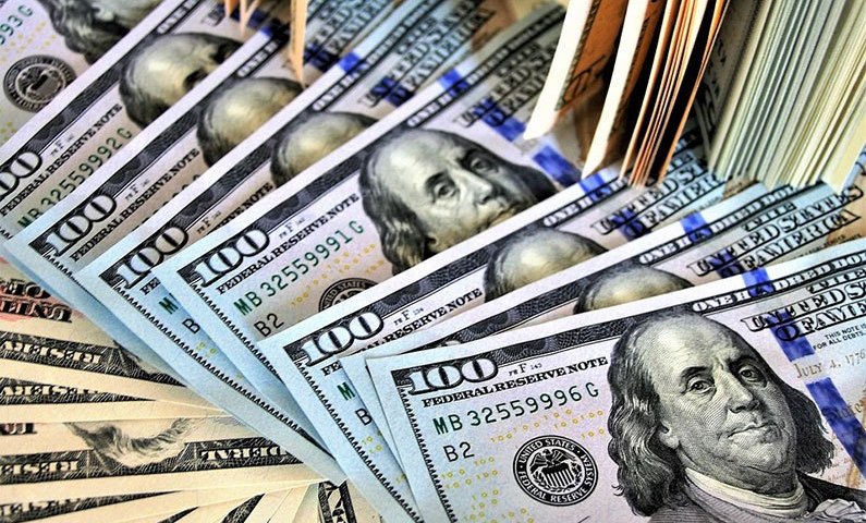 انخفاض جديد لسعر صرف الدولار اليوم