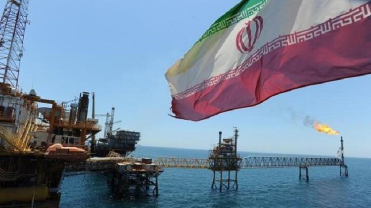 انخفاض صادرات ايران النفطية بصورة حادة