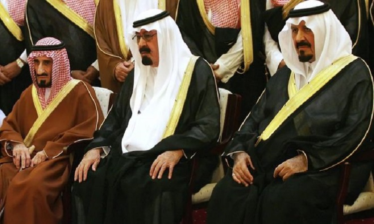 من هم الباقون على قيد الحياة من أبناء الملك المؤسس؟