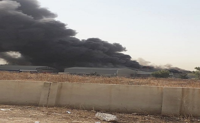 بالصور.. اندلاع حريق بمستودعات لقطع السيارات وسط أربيل 