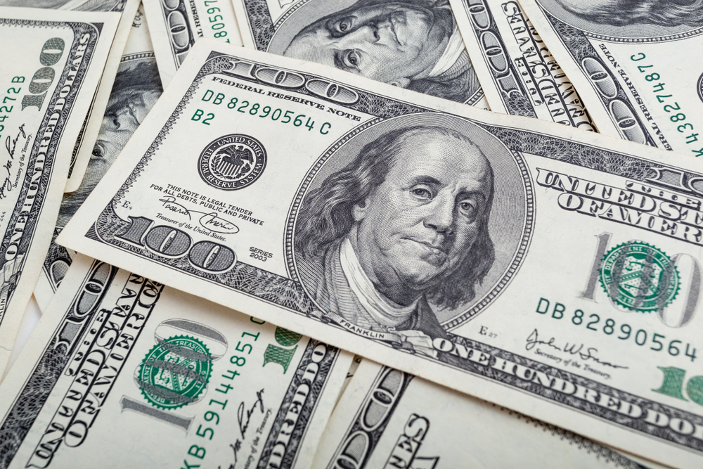 انخفاض طفيف في سعر صرف الدولار بأسواق كردستان