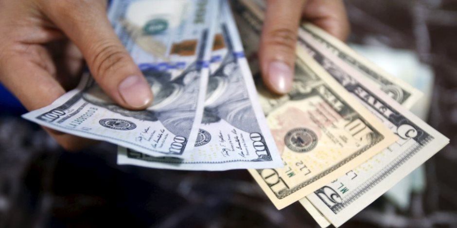انخفاض طفيف في سعر صرف الدولار  اليوم