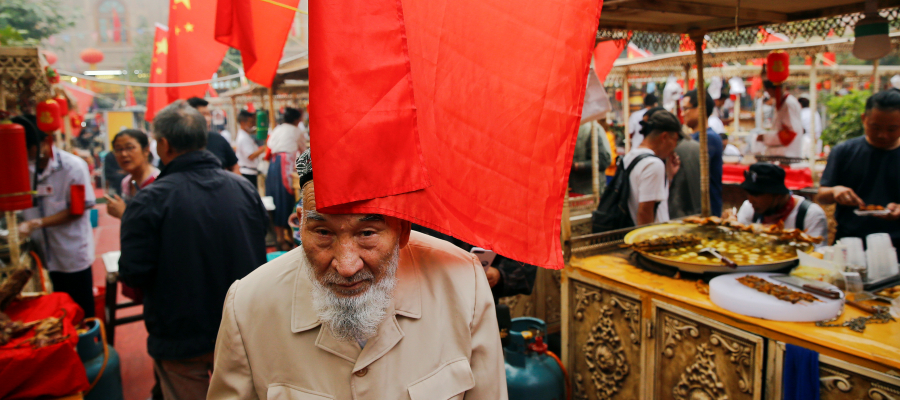 جماعات مناهضة تقتحم مطاعم المسلمين في الصين تحت بصر السلطات