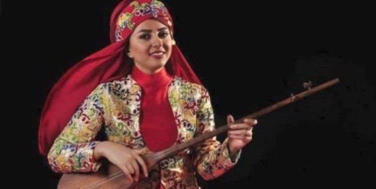 تركيا تفرج عن المغنية الكردية يلدا عباسي