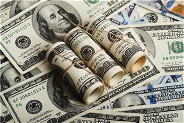انخفاض سعر صرف الدولار بأسواق كردستان