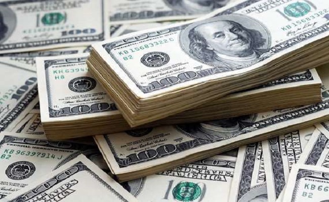 استمرار انخفاض سعر صرف الدولار في أسواق الإقليم