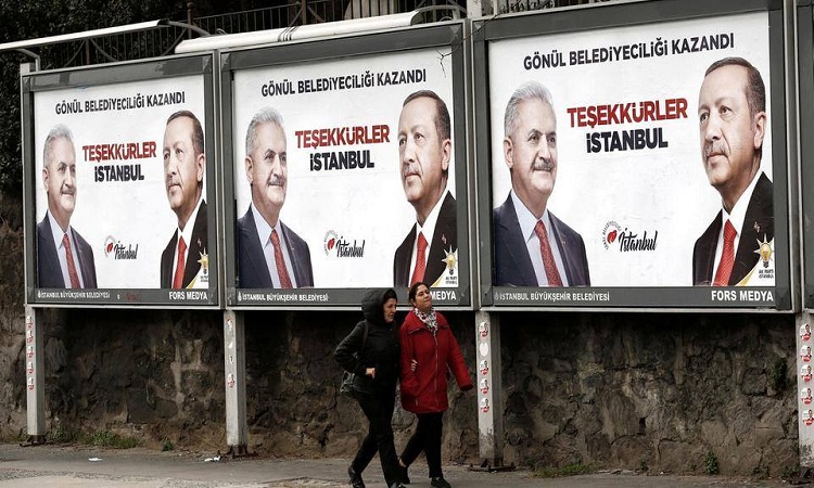 حزب أردوغان يطالب بإعادة الفرز في اسطنبول.. ولجنة الانتخابات ترفض