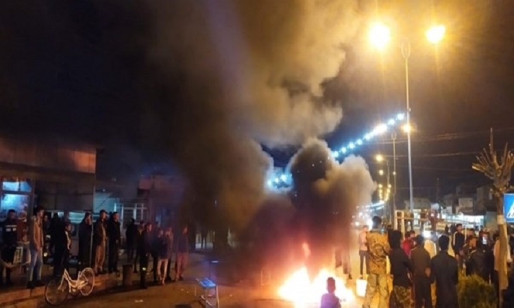 مقتل متظاهر وجرح آخر  برصاص القوات الامنية في قضاء کفري