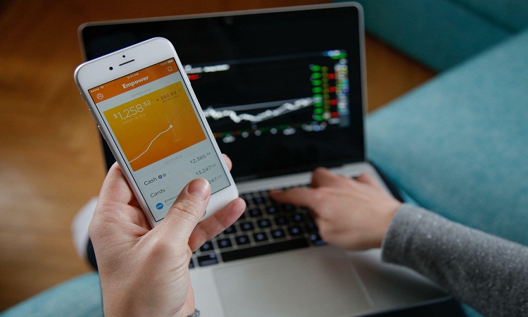 خبير يكتشف ثغرة أمنية تكسر حماية هواتف 