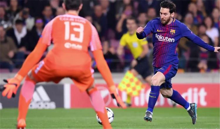 قبيل كلاسيكو الليلة.. حارس ريال مدريد: ميسي مثل أي لاعب آخر في الليغا