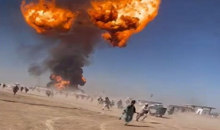 إيران تعلن وقوع انفجار كبير بالقرب من حدودها
