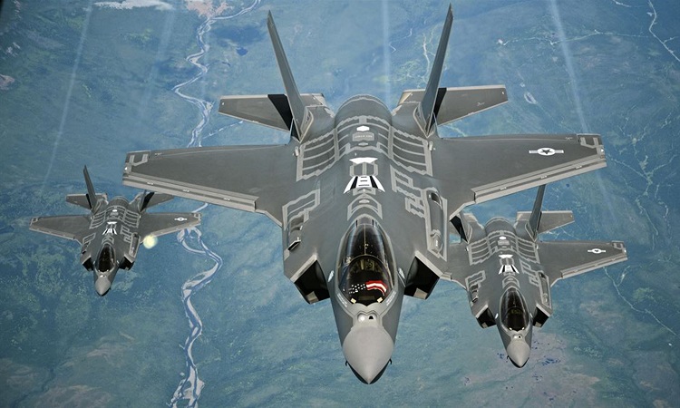 واشنطن ترسل مقاتلات F-35 للشرق الأوسط.. وترجيح بقصف هذه المواقع
