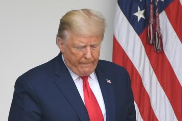 البيت الأبيض يؤكد: ترمب التقى مؤخرا مصابين بفيروس كورونا