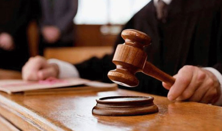 'بسبب صفعة'.. القضاء يلزم رجلا بدفع مبلغ مالي كبير لفتاة