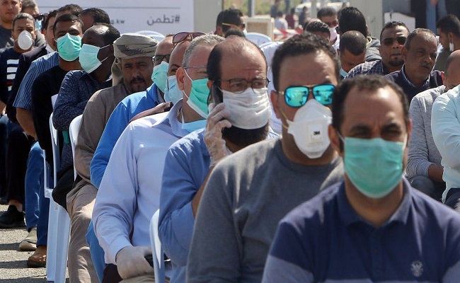 دراسة حديثة تكشف عن ترتيب محدد لأعراض كورونا 