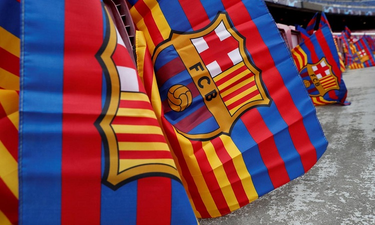 برشلونة يقدم لاعبه الجديد برقم 'الرسام' (فيديو)