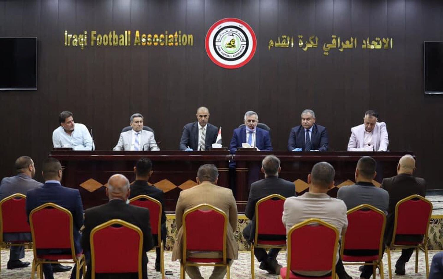 ​بنيان يغادر الى قطر ويكشف عن راتبه مع بقية الاعضاء في التطبيعية