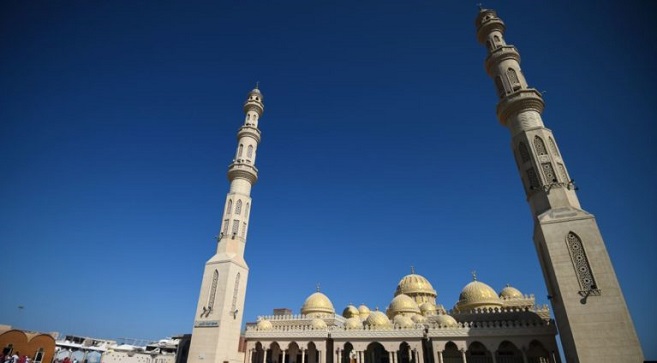 بالخطأ.. بث أغنية لفنانة لبنانية من مئذنة أحد المساجد (فيديو) 