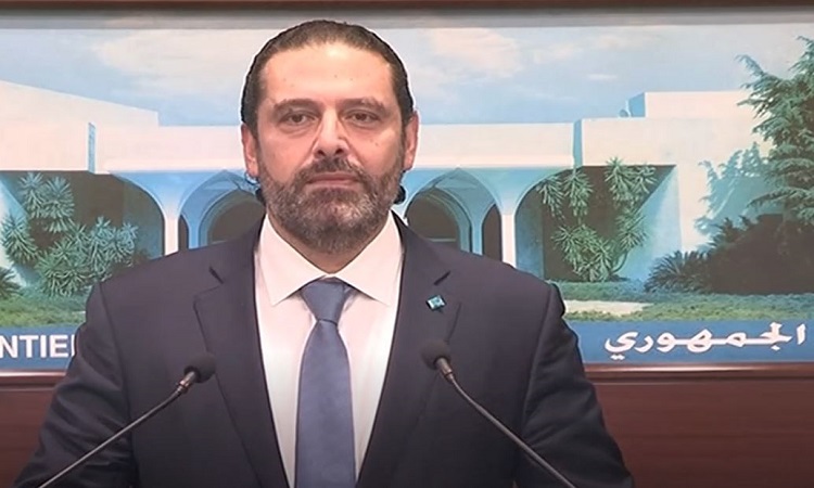 الحريري يصدر حزمة قرارات لاحتواء الاحتجاجات في لبنان