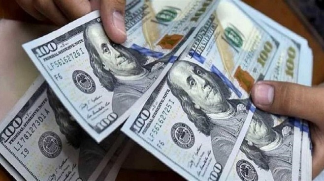 انخفاض بأسعار صرف الدولار أمام الدينار صباح اليوم
