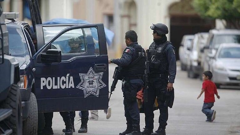  عامل بناء مكسيكي يحفر نفقا من بيته إلى غرفة نوم عشيقته (صورة)