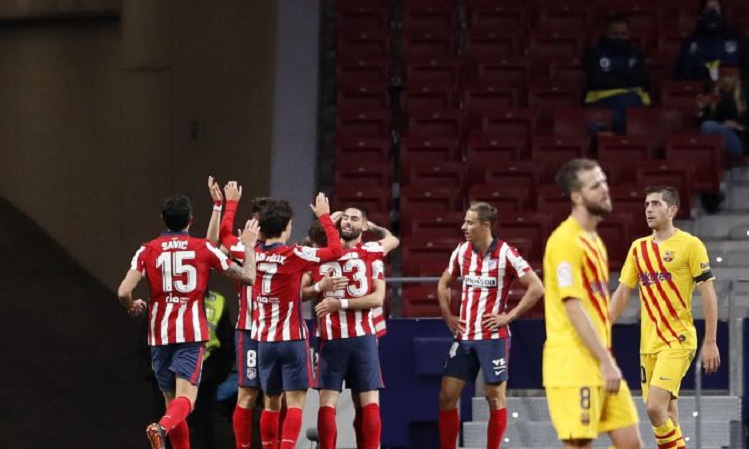 بالفيديو.. برشلونة يتلقى خسارة ثالثة في الدوري امام اتلتيكو مدريد
