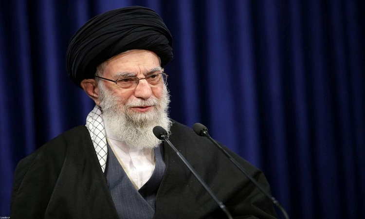 تويتر يكشف حقيقة الغاء الحساب الشخصي لخامنئي