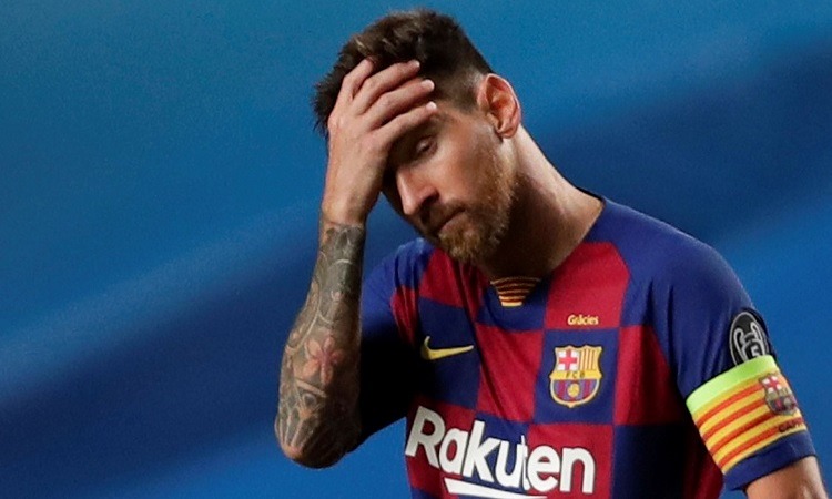 ميسي يغيب عن موقعة برشلونة في دوري الأبطال