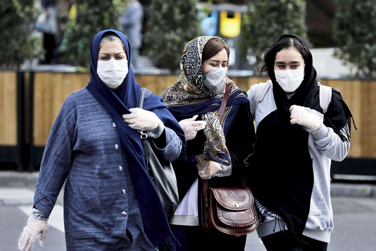 لمواجهة كورونا..فريق من الصحة العالمية يصل ايران