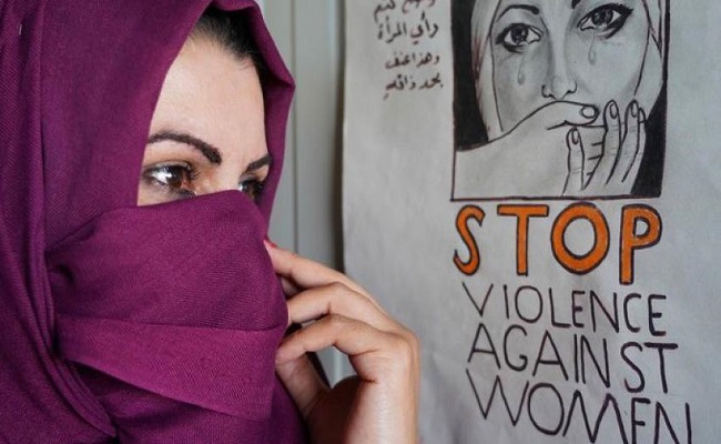 تقرير: تفشي وباء كورونا زاد من العنف الممارس ضد المرأة في المنطقة العربية