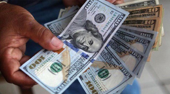الدولار يسجل انخفاضا جديدا أمام الدينار صباح اليوم