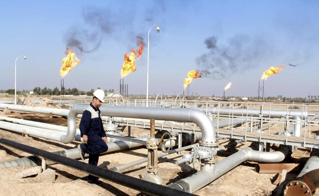  تقرير: العراق يواجه مفاوضات صعبة مع شركات النفط من أجل خفض الإنتاج