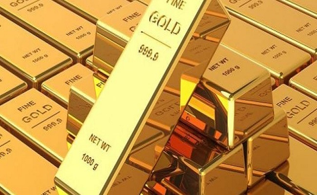 وسط تعاملات حذرة.. أسعار الذهب العالمية تتراجع مع ارتفاع الدولار