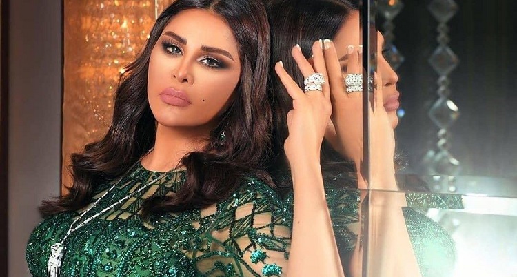 بالصور: احلام تشعل مواقع التواصل الاجتماعي بفستانها الاخضر المثير