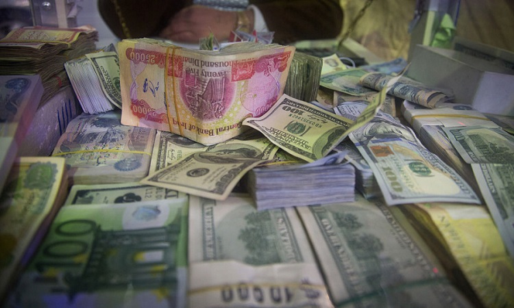 تعرف على اسعار الدولار امام الدينار في الاسواق العراقية