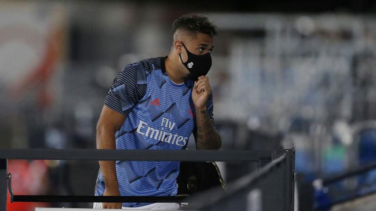 ريال مدريد يعلن اصابة مهاجمه بفيروس كورونا